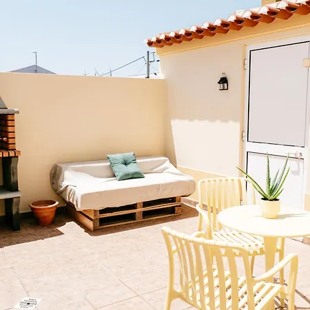 Alto بيت ضيافة فيريل